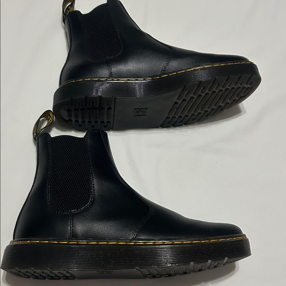Dr. Martens Dorrian Black Leather Chelsea Boots size 9 New - Picture 2 of 11